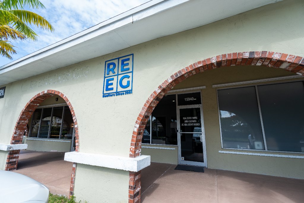 Exterior — Building Entrance
