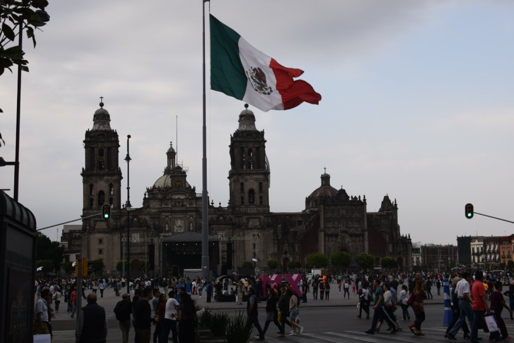 Mexico City, at Full Volume