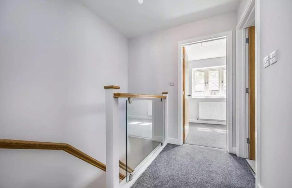 Oakwood Court — image 10