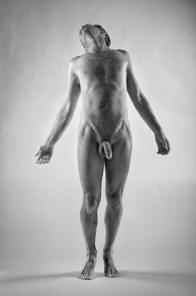 Male nude leaning back