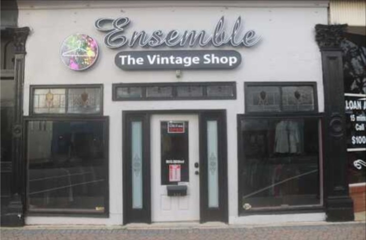 Ensemble Griffin store front