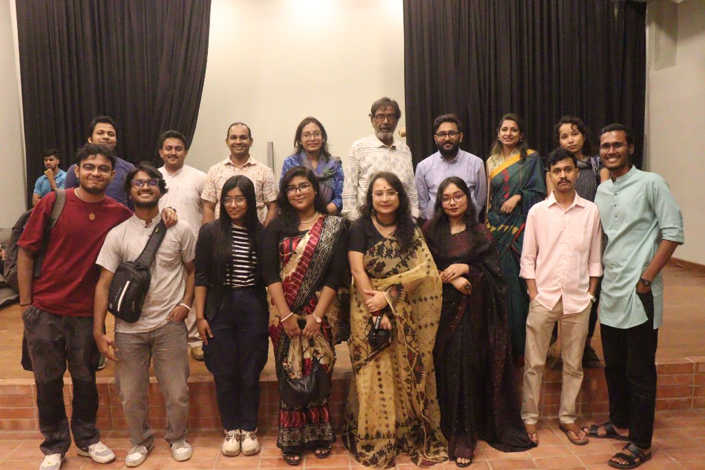 Certificate presentation — 10th International Film Festival of Shimla