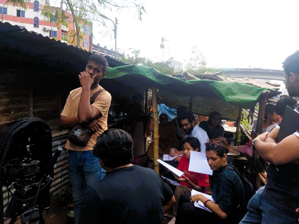Raven — on location, Dhaka streets