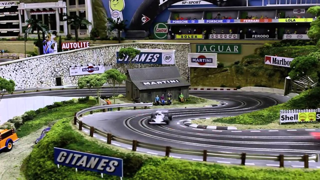 Comment Construire un Circuit de Slot Permanent chez Soi