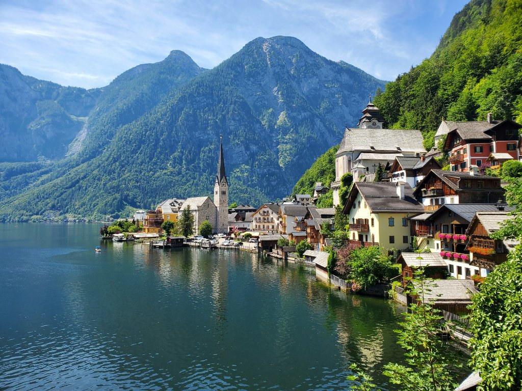 Hallstatt at sunrise
