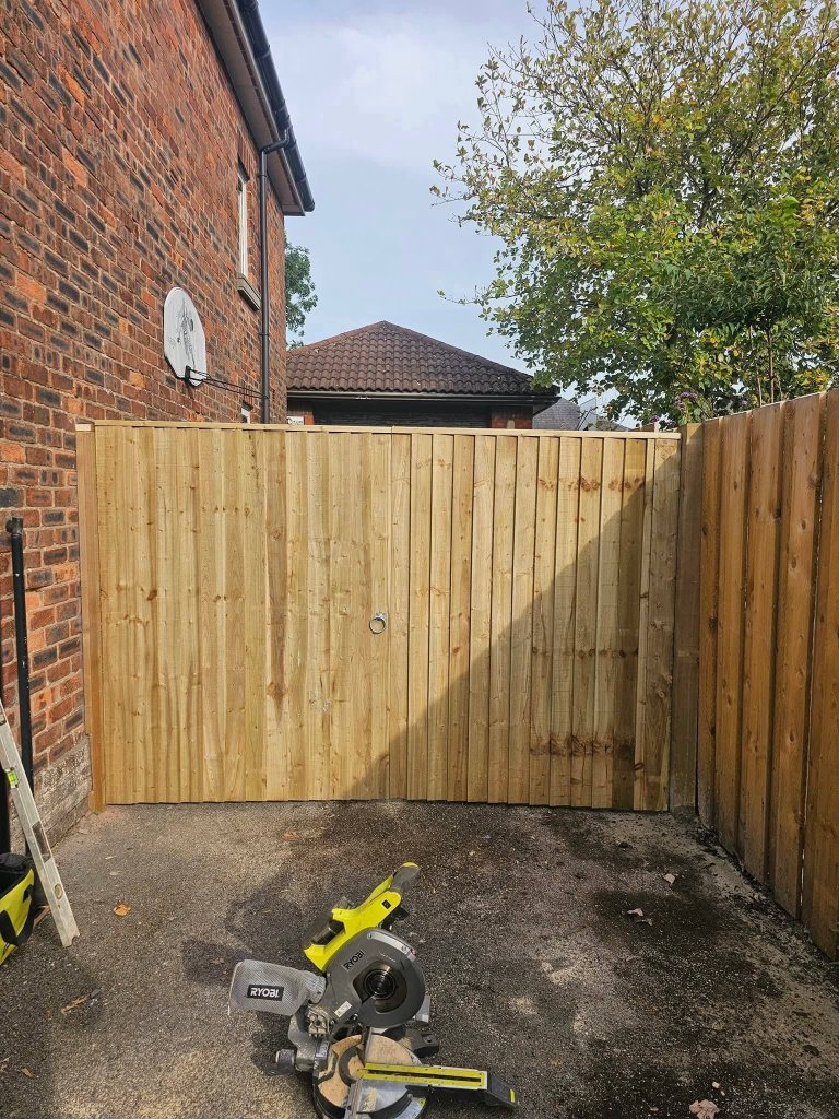 Closeboard Gates & Fencing