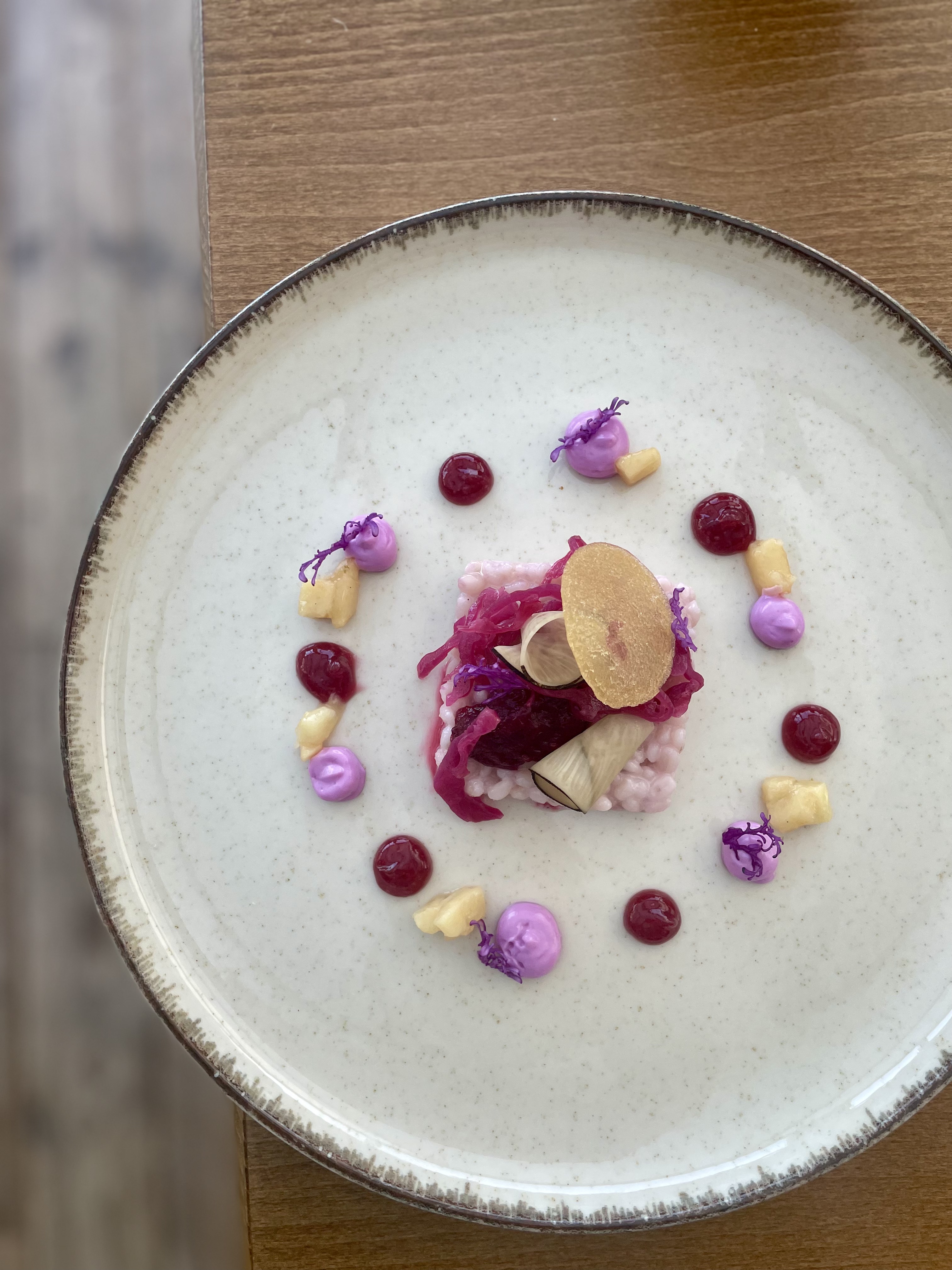 Gerecht van Restaurant LUQS — vegetarisch voorgerecht