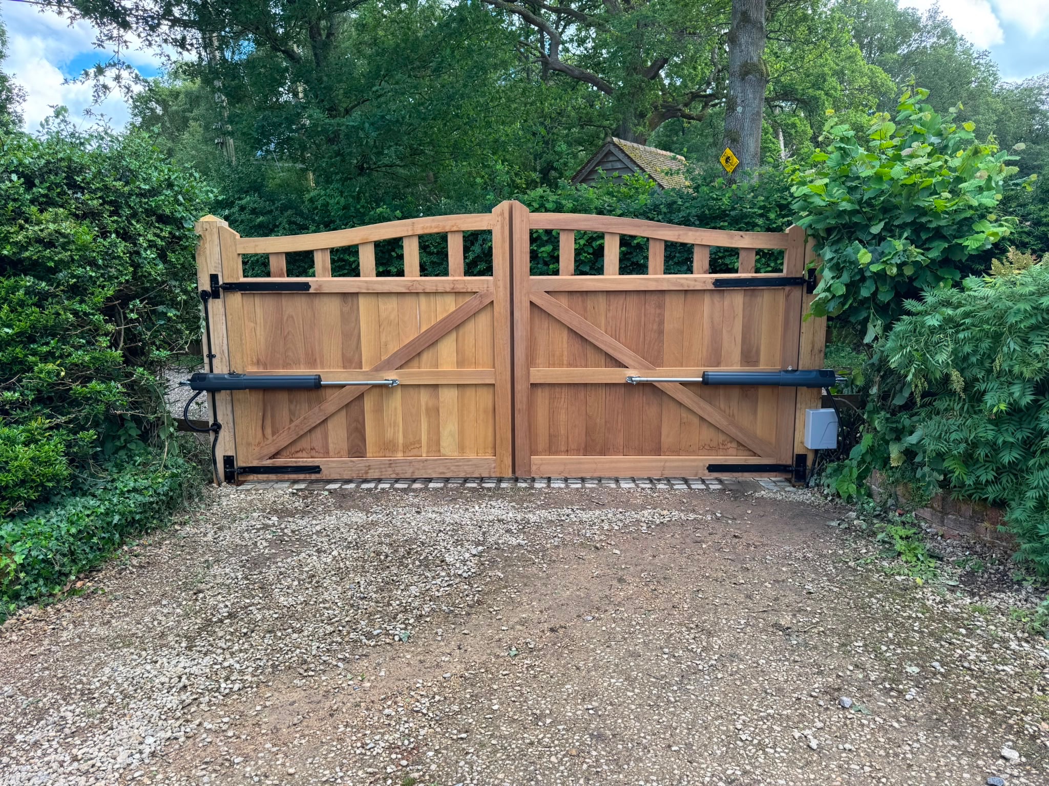 Bespoke timber driveway gate by CJ Marra — 7