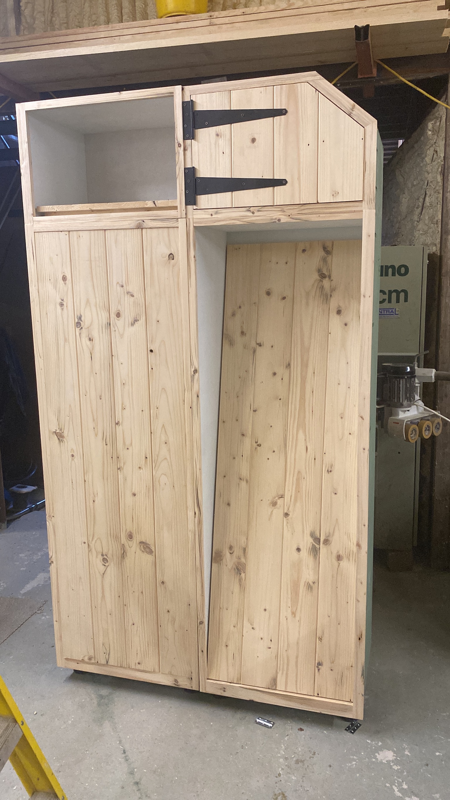 Forest Green Utility Room — detail 6 by CJ Marra Cabinets & Carpentry
