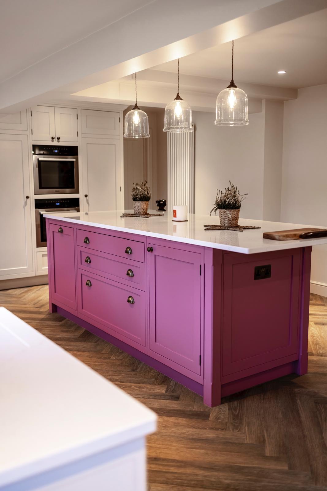 Midnight Handleless Kitchen — detail 11 by CJ Marra Cabinets & Carpentry