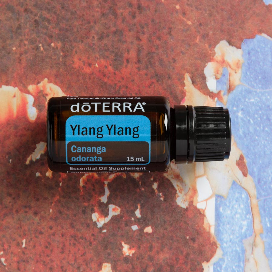 Ylang Ylang Yağı Faydaları: Romantizm ve dōTERRA Dengesi