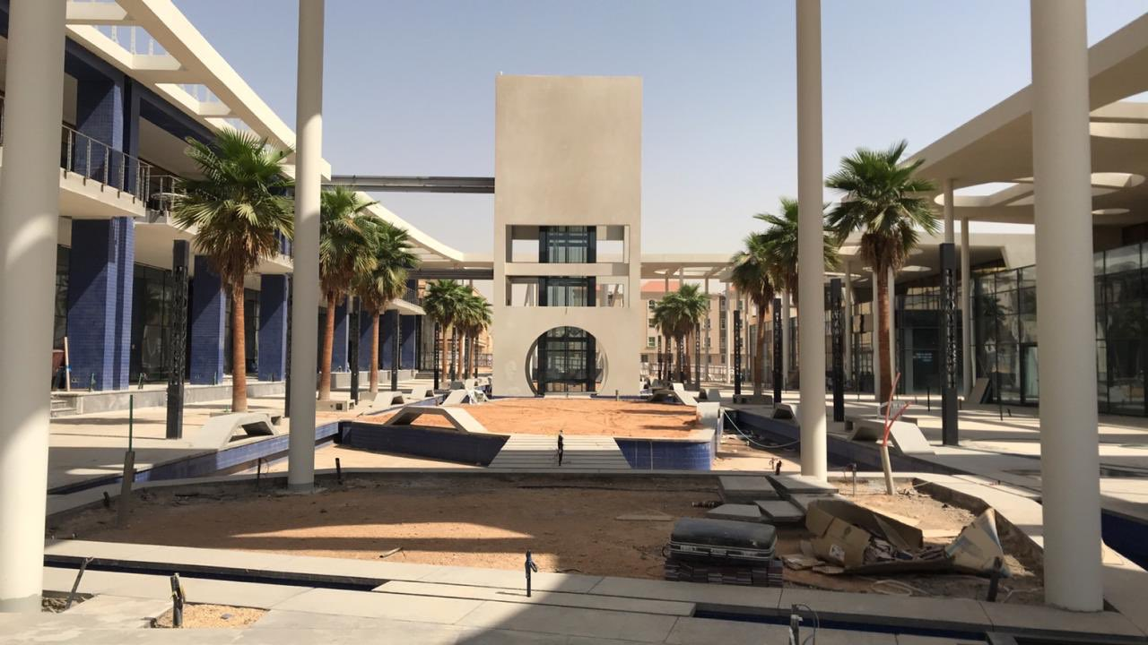Commercial Plaza — Mixed-Use Courtyard Development
