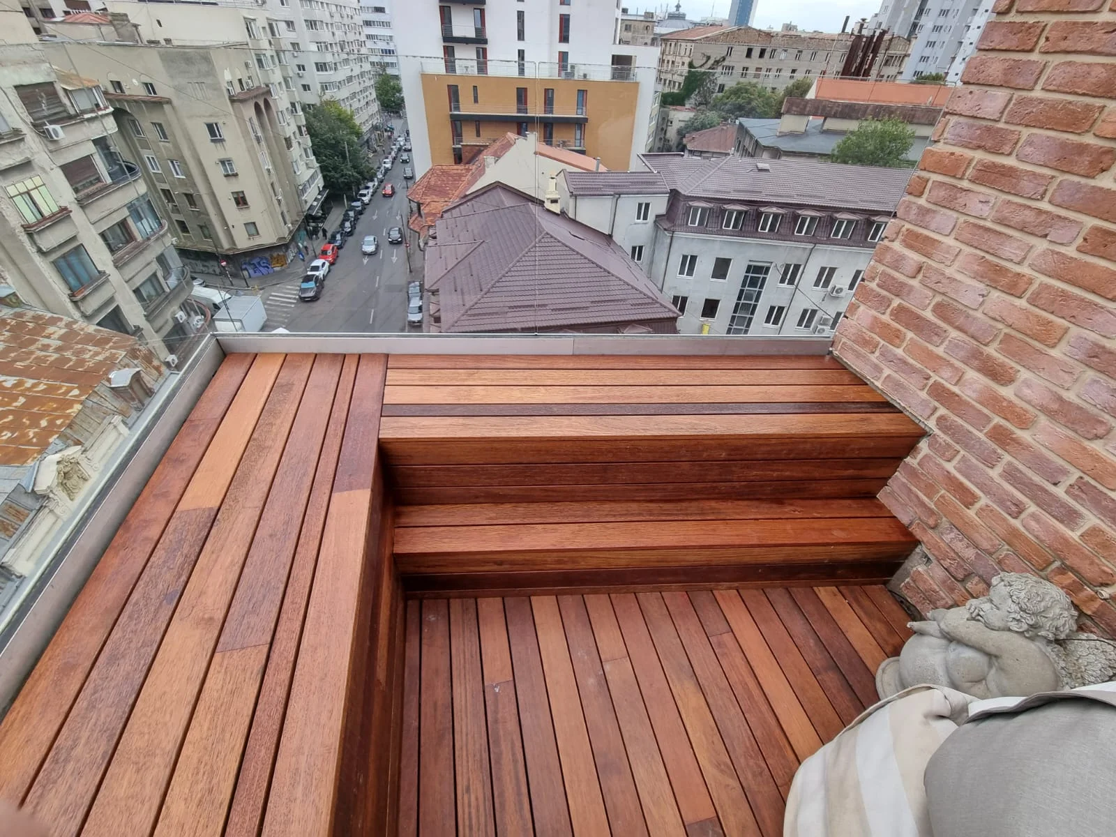Merbau Rooftop Terrace – deck Merbau pe terasă de bloc – București – Floors4You