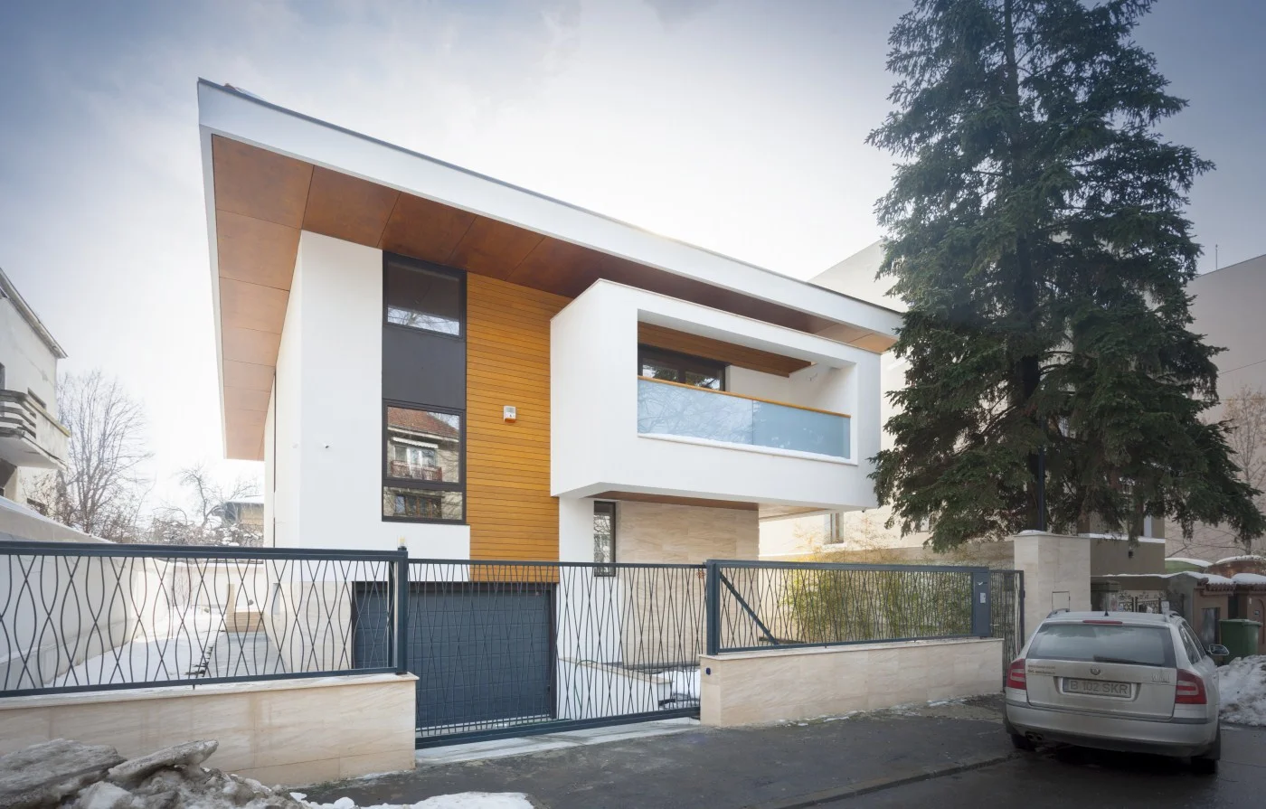 Glass & Wood Stairs Villa – scări din parchet cu LED – București – Floors4You
