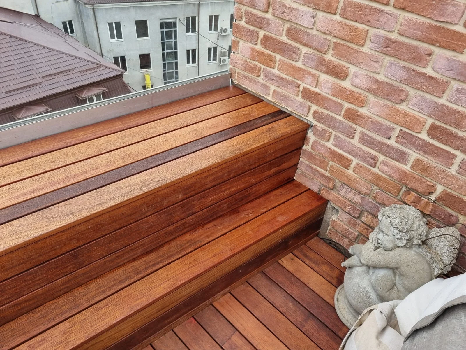 Merbau Rooftop Terrace – deck Merbau pe terasă de bloc – București – Floors4You