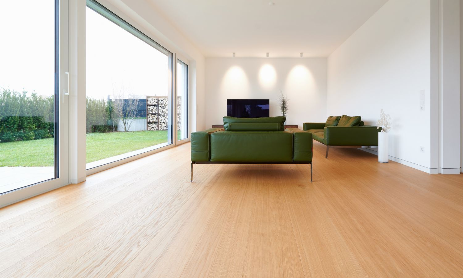 Room-Length Plank