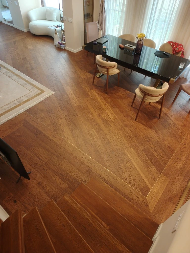 Warm Interior House 5