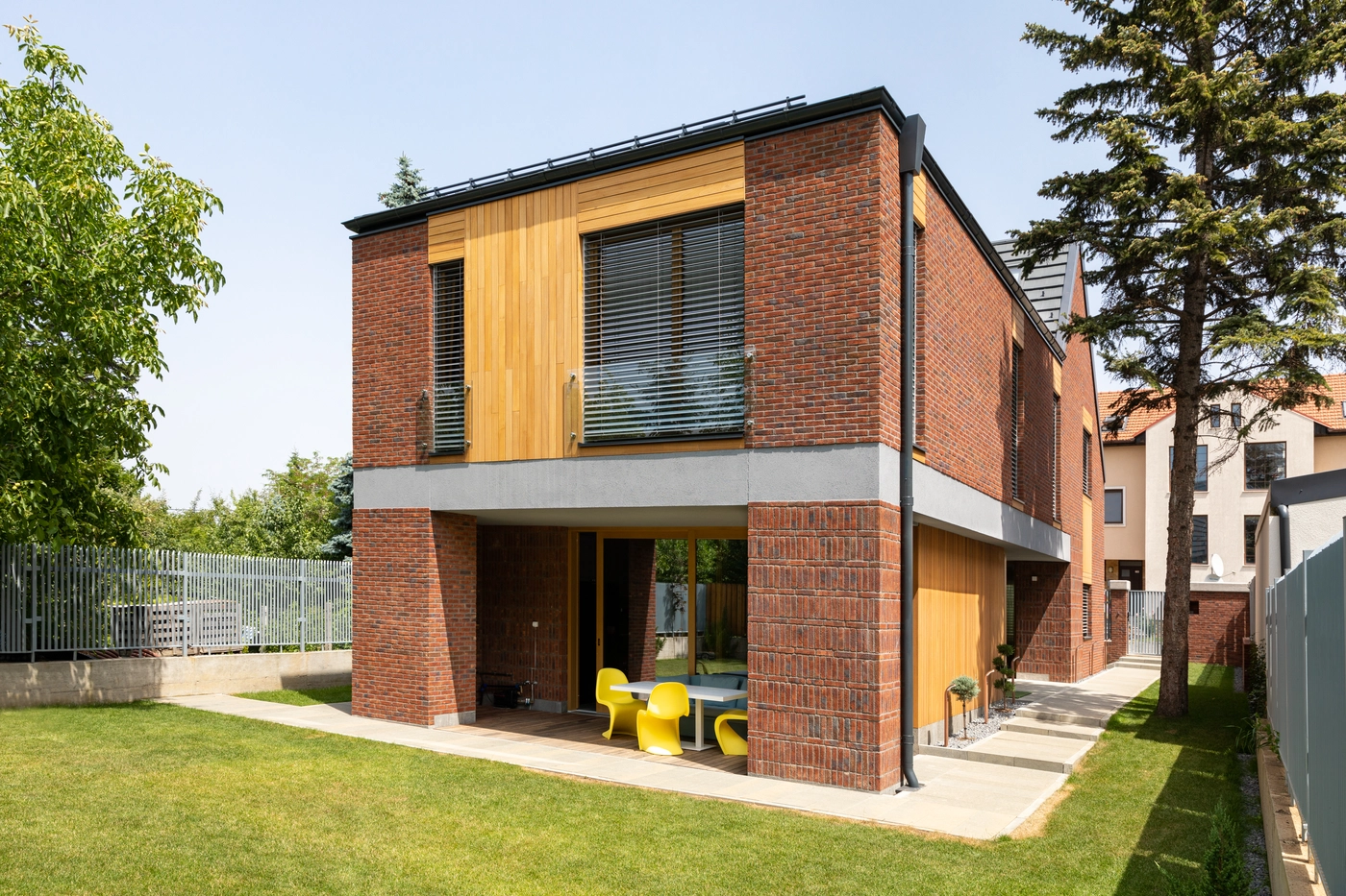 Warm Urban House 2