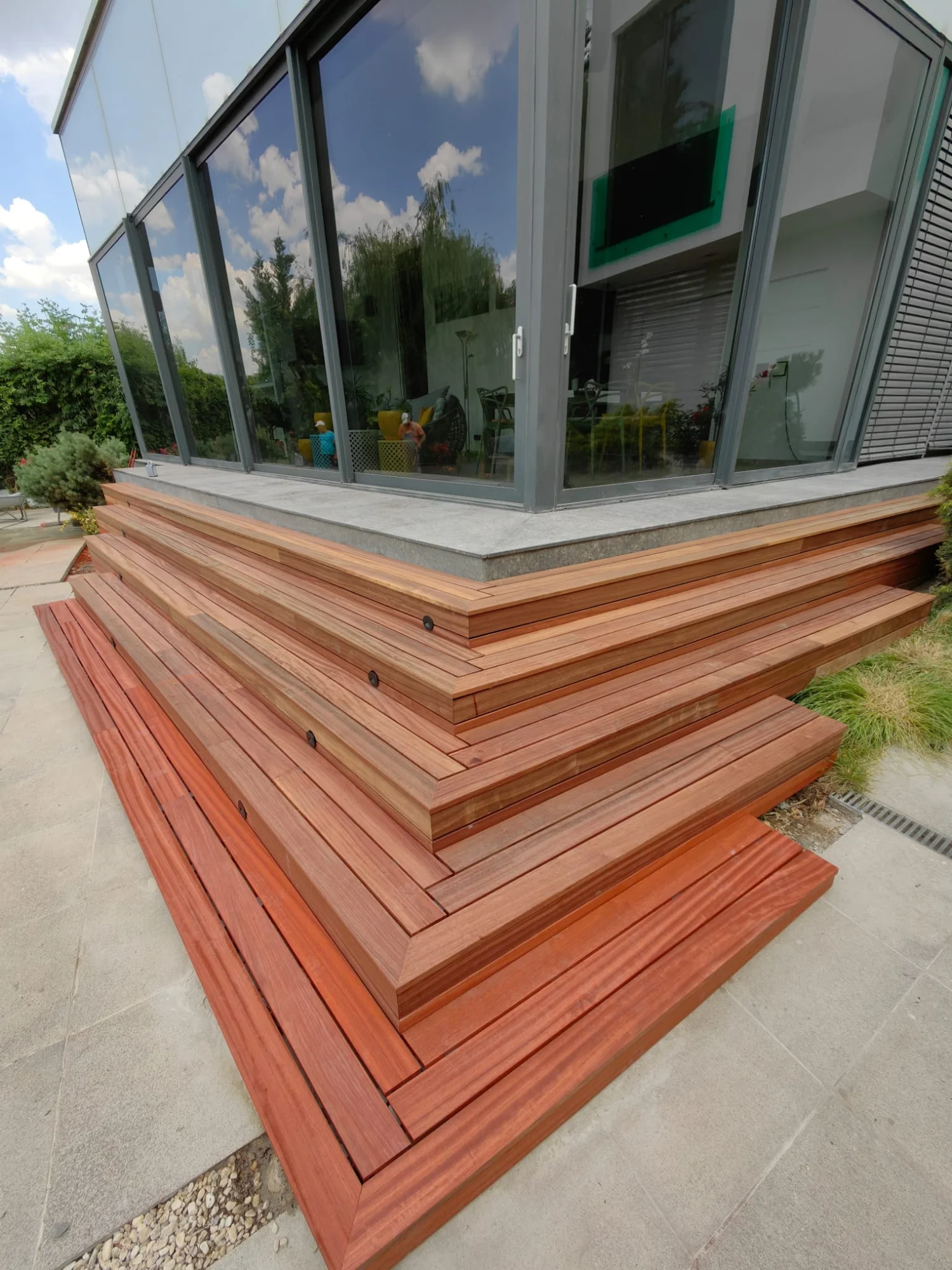 Corbeanca Padauk Steps – trepte exterioare din Padauk – Corbeanca, Ilfov – Floors4You