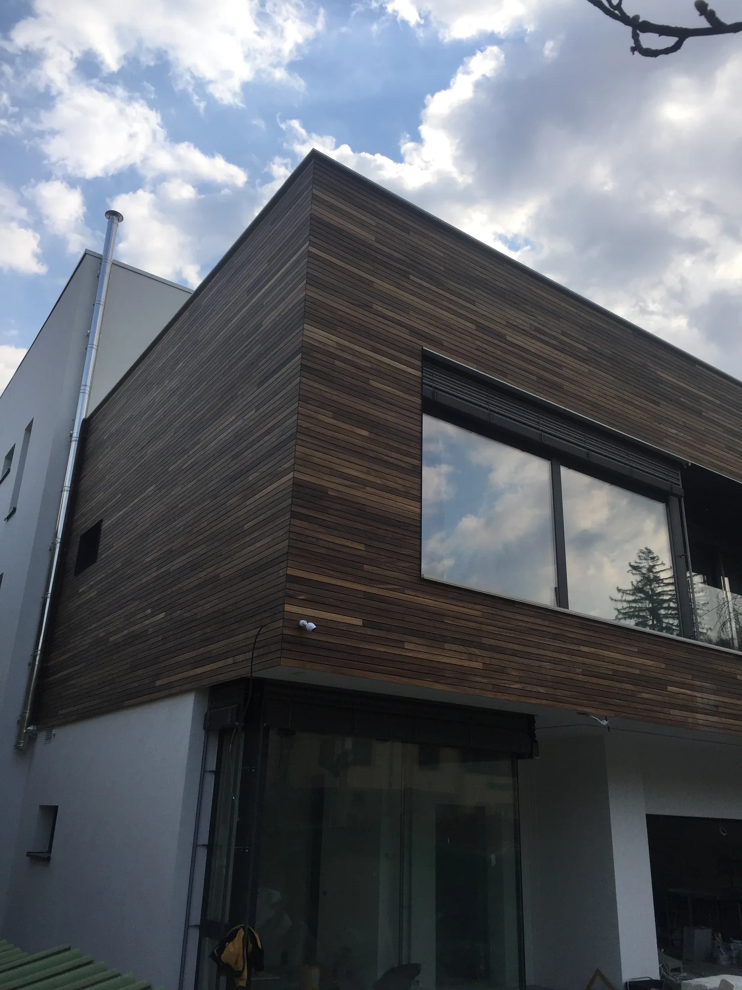Pitești Padauk House – fațadă și terasă – Pitești – Floors4You