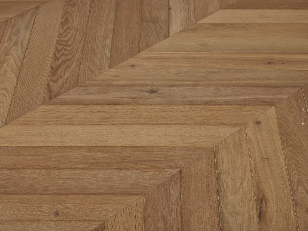 Oak Chevron 660×90×14/3 mm