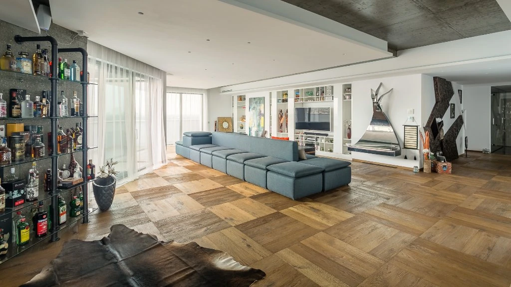 Cortina Residence Penthouse 2