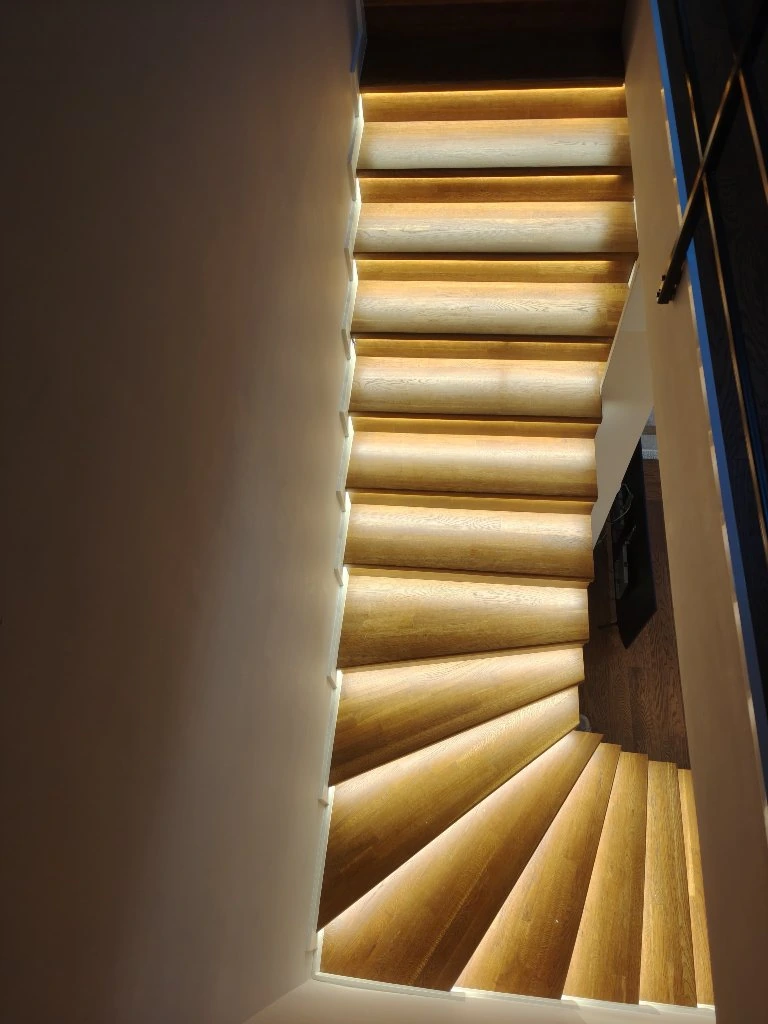 Warm Interior House 7