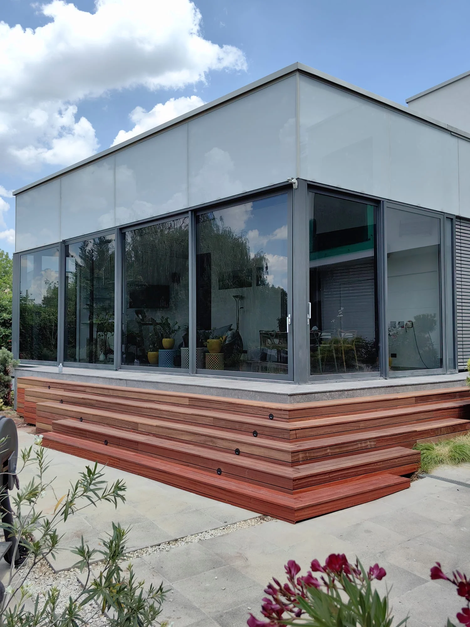 Corbeanca Padauk Steps – trepte exterioare din Padauk – Corbeanca, Ilfov – Floors4You