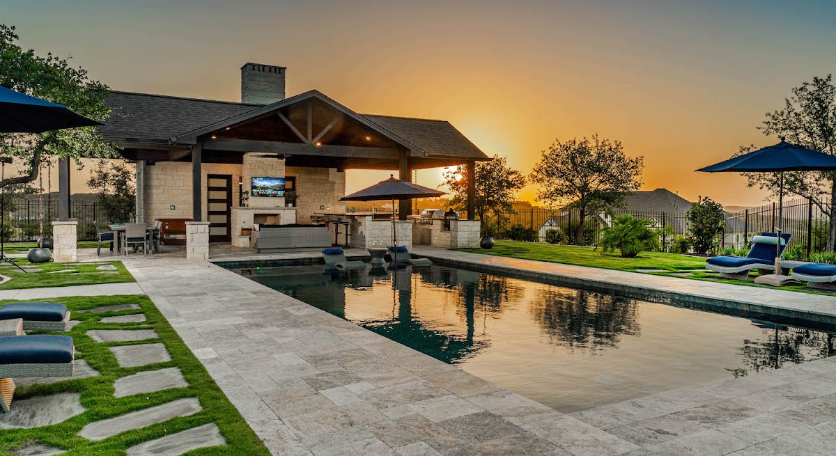 Outdoor Living 1