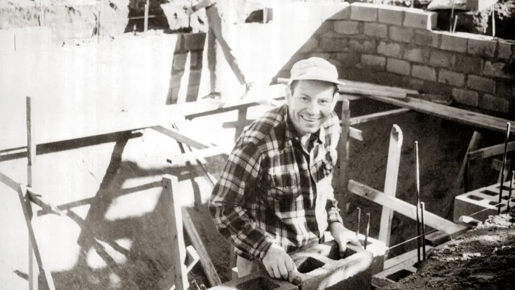 Founder Wayne Steimle building the first California Pool