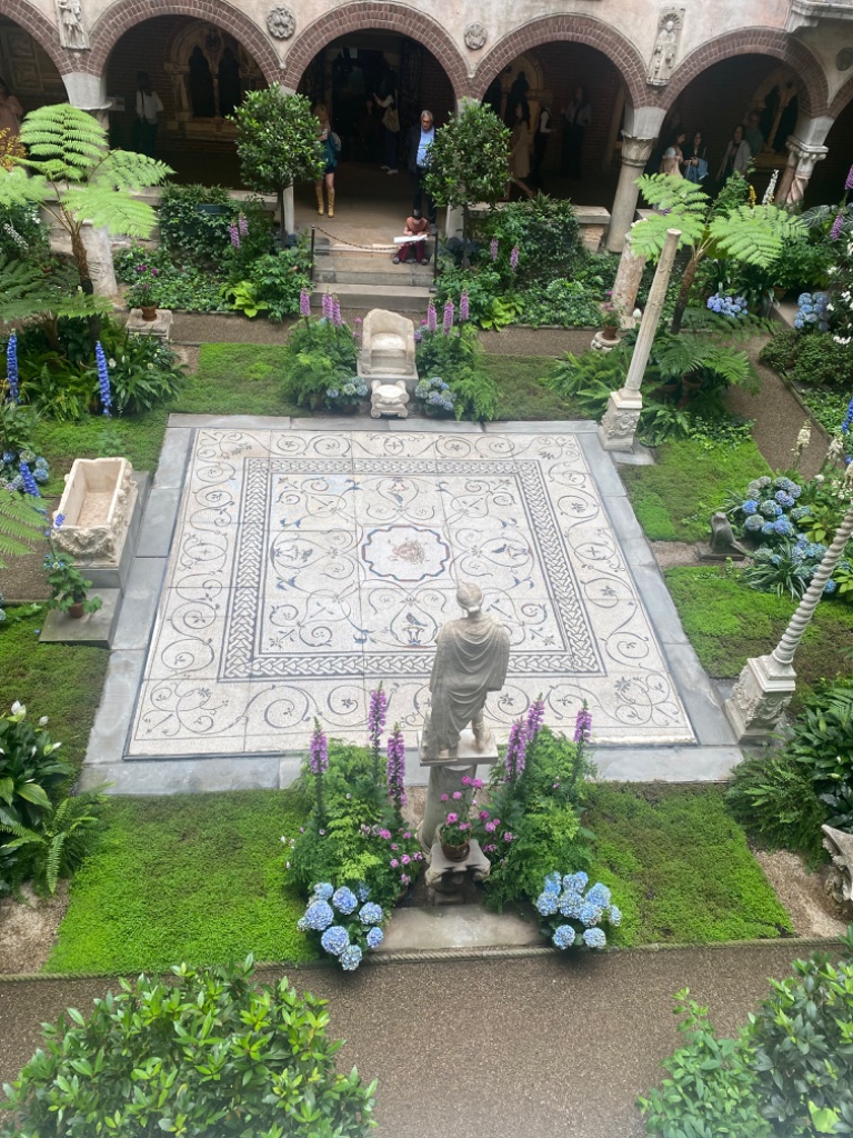 Gardner courtyard garden 2