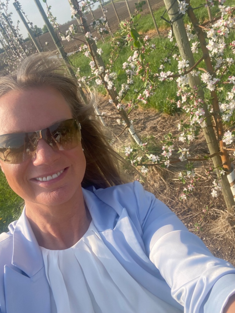 An Afternoon at the Apple Farm photo 1