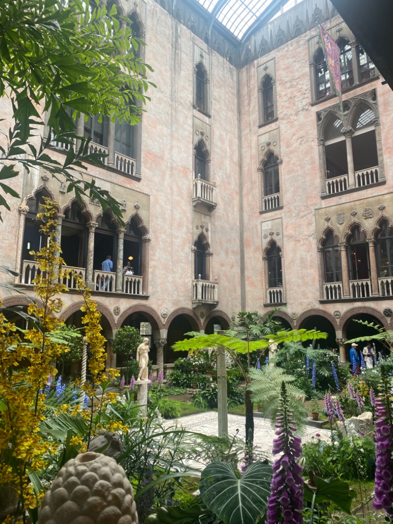 Gardner courtyard garden 7