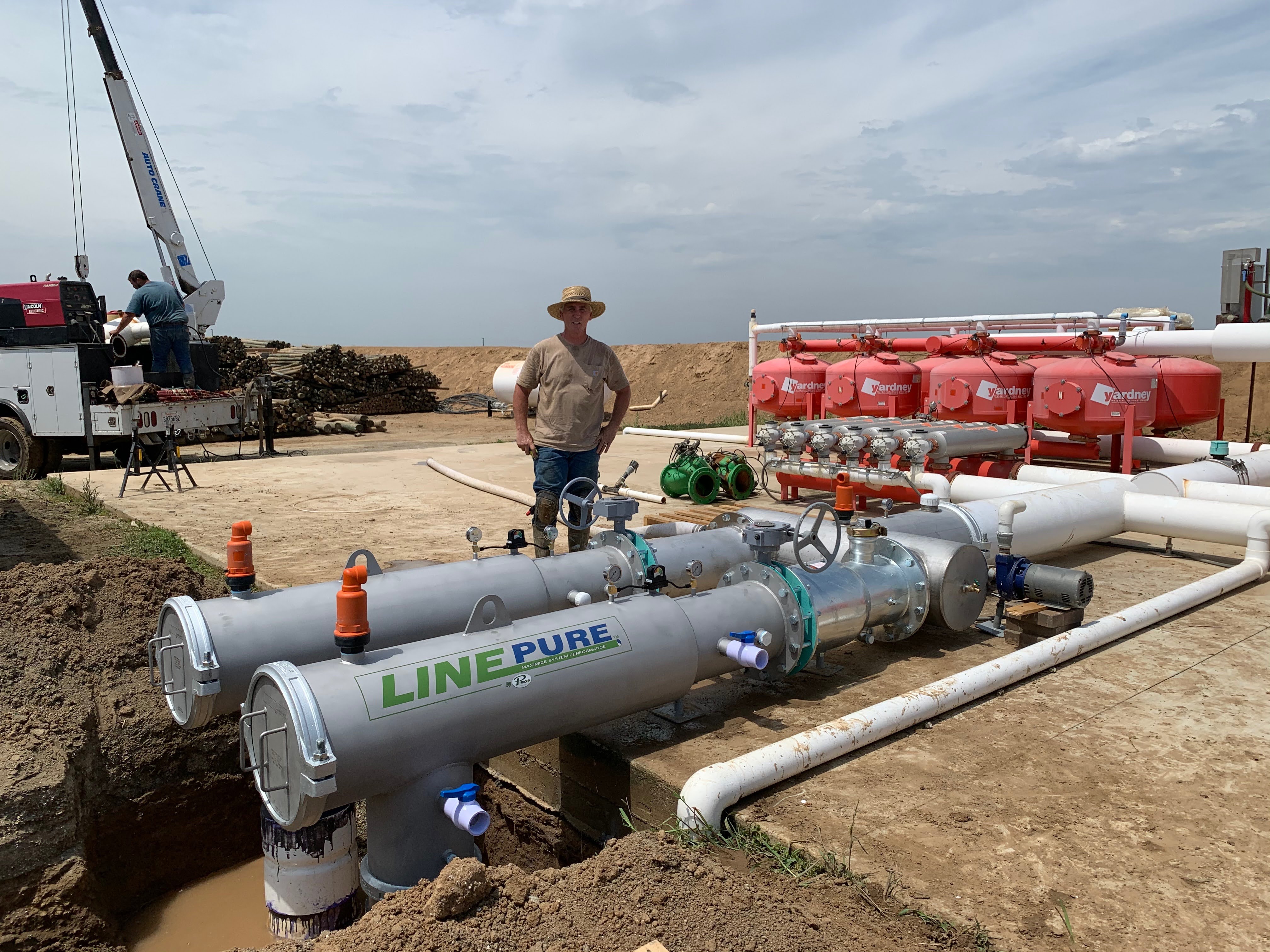 Field installation of Perigo LinePure filtration units alongside Yardney tanks