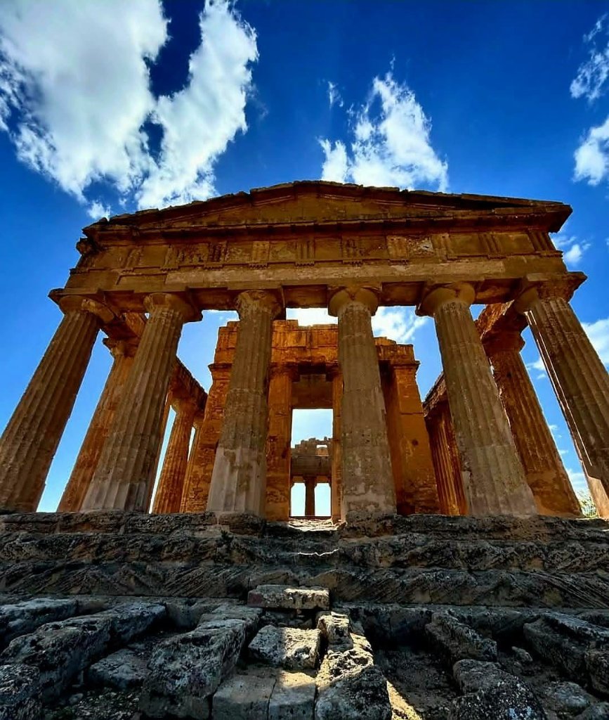 Ancient Greek temple — Valley of the Temples