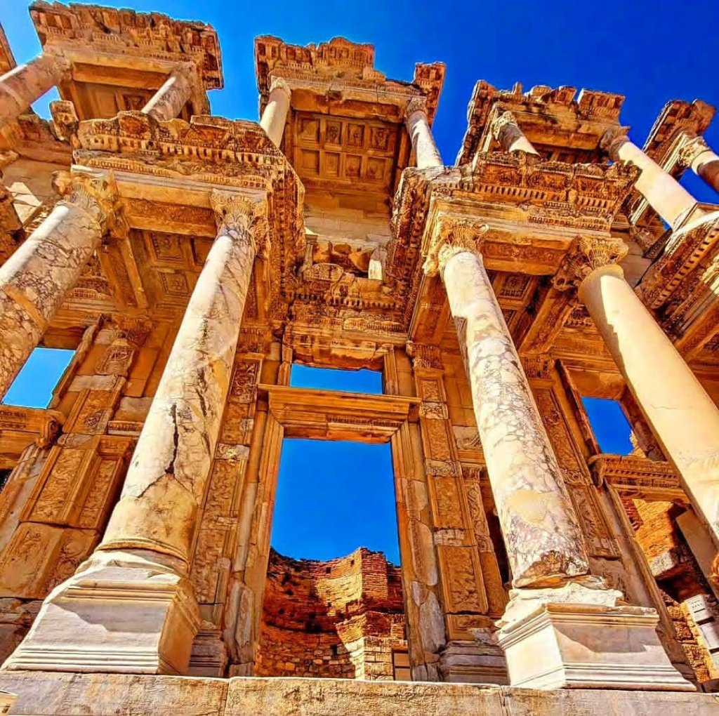 Library of Celsus close-up — Ephesus