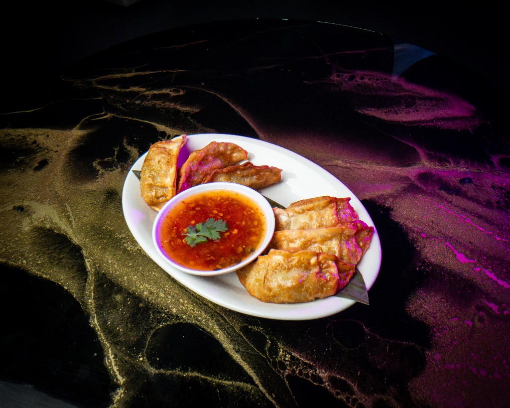 Chicken Pot Stickers (6 pcs)