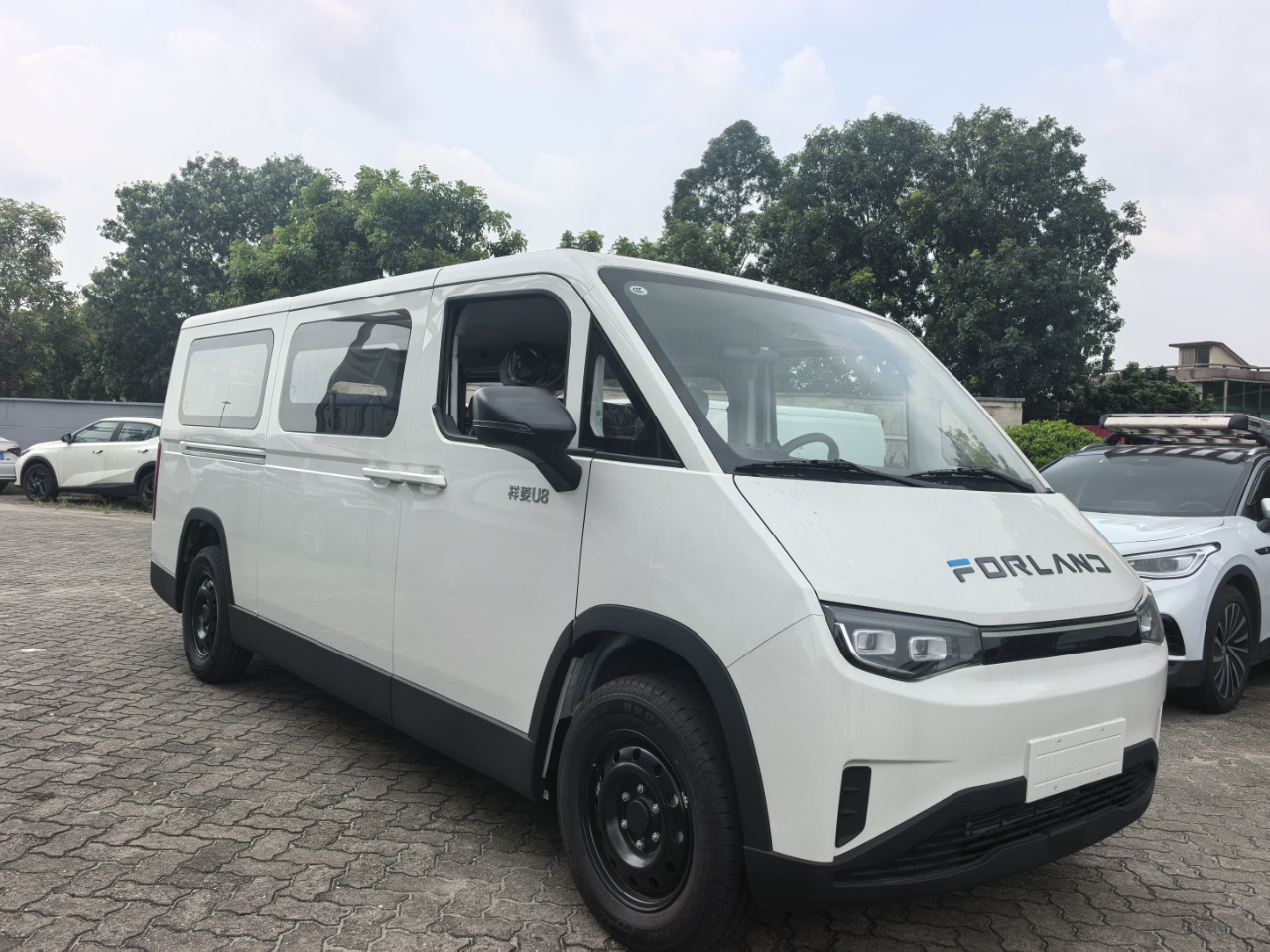 FOTON XIANGBLING U8 FURGONETA FORLAND thumb 3