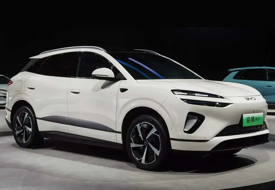 BYD LEON MARINO 06 PLUS 610 KM 2026
