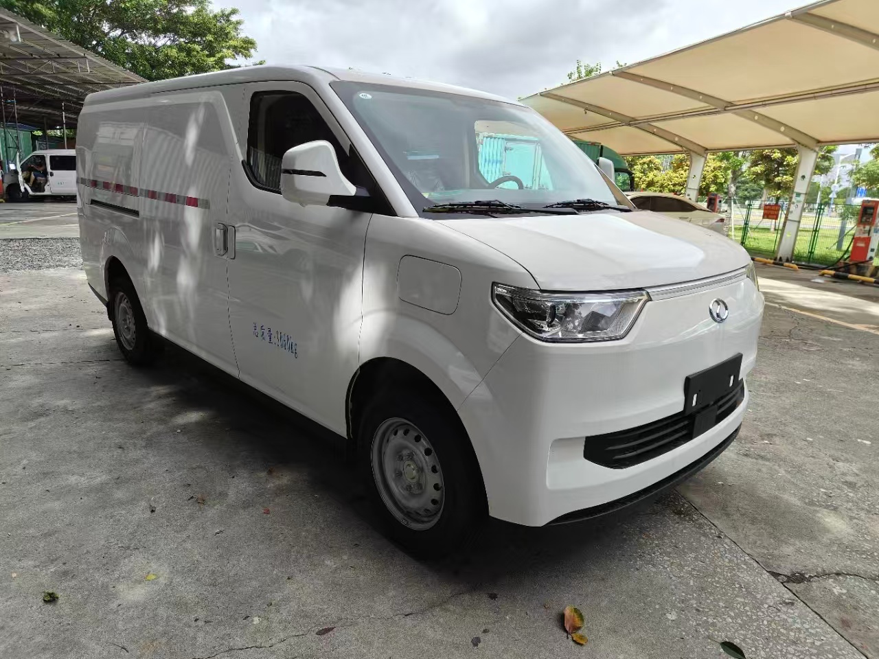 Changan Kuayue van eléctrico  FURGONETA CHANGAN  thumb 3