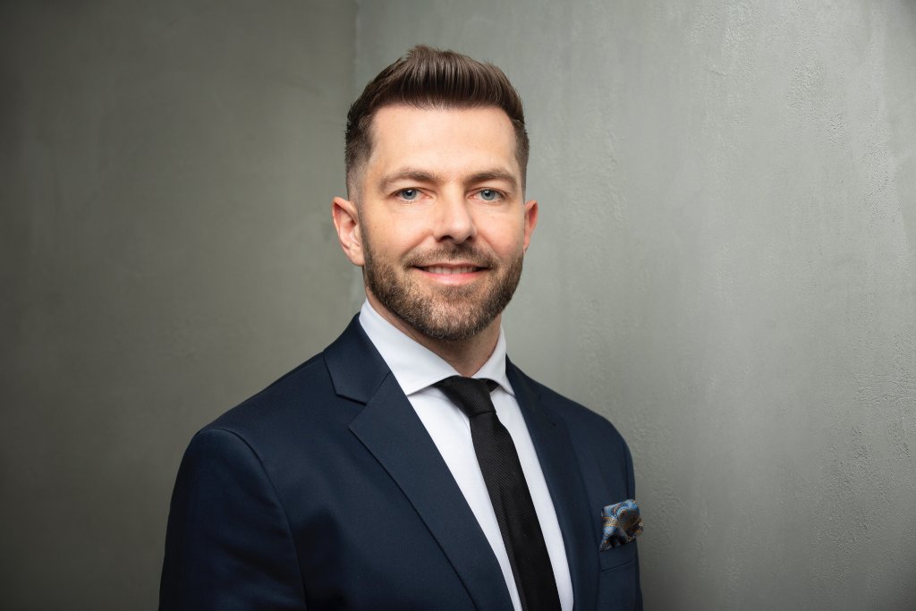Marius Fähndrich, Steuerberater