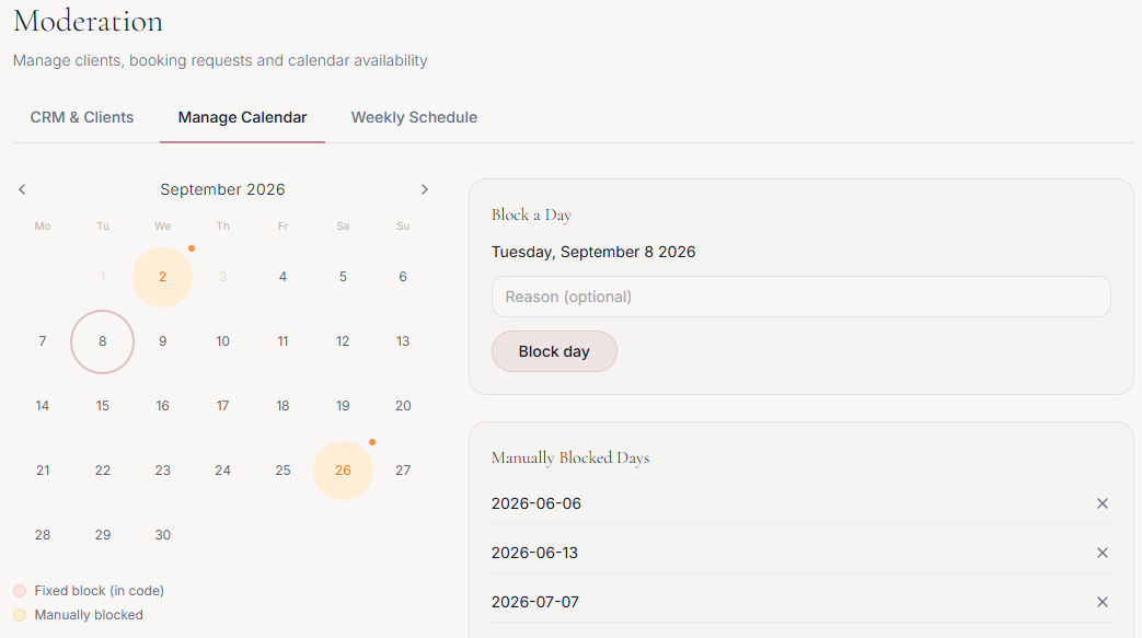 Pretty Little Nails manage calendar view with blocked availability