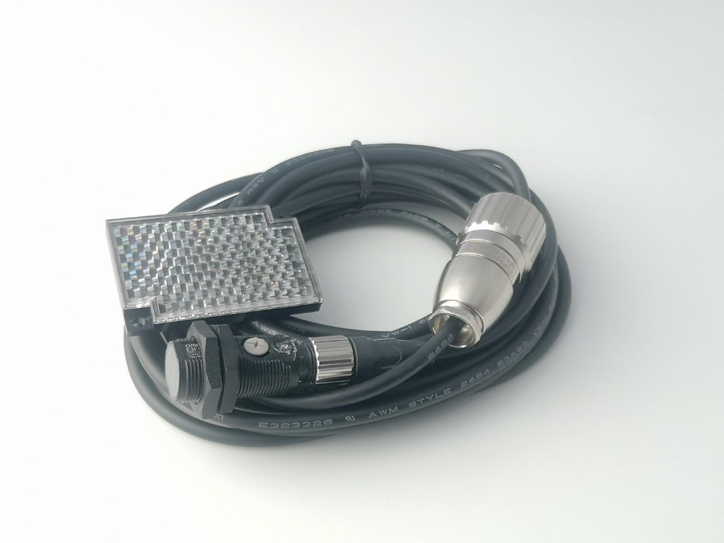 Optical sensor with mirror set: sensor, cable, plug and bracket