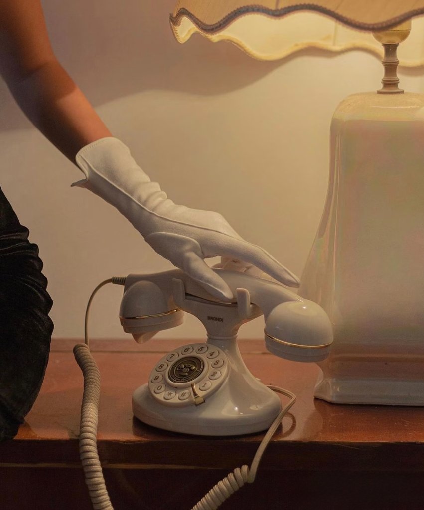 White glove elegance