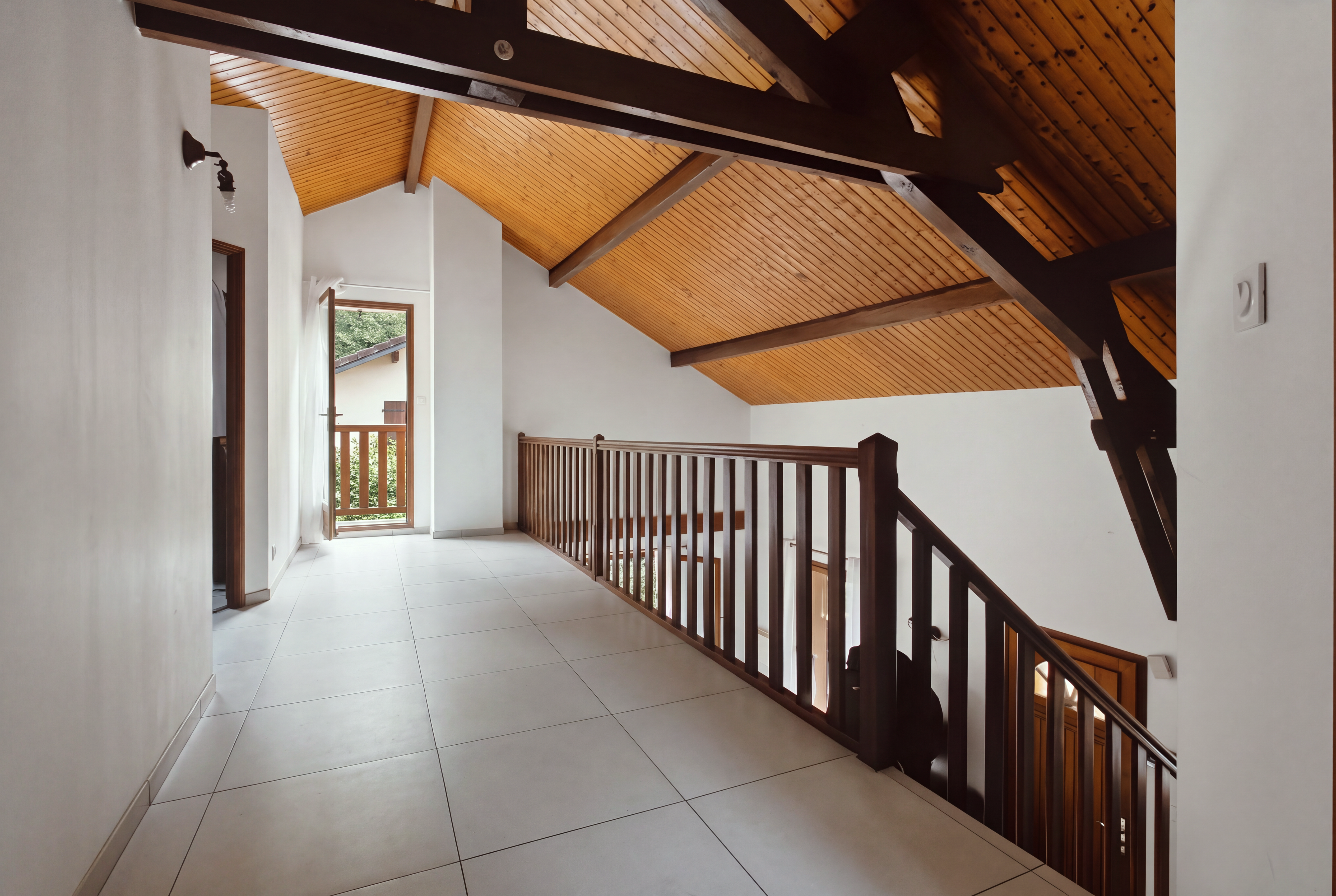 Maison familiale avec espace aménagé, grand garage et terrain – Saint-Égrève - 10