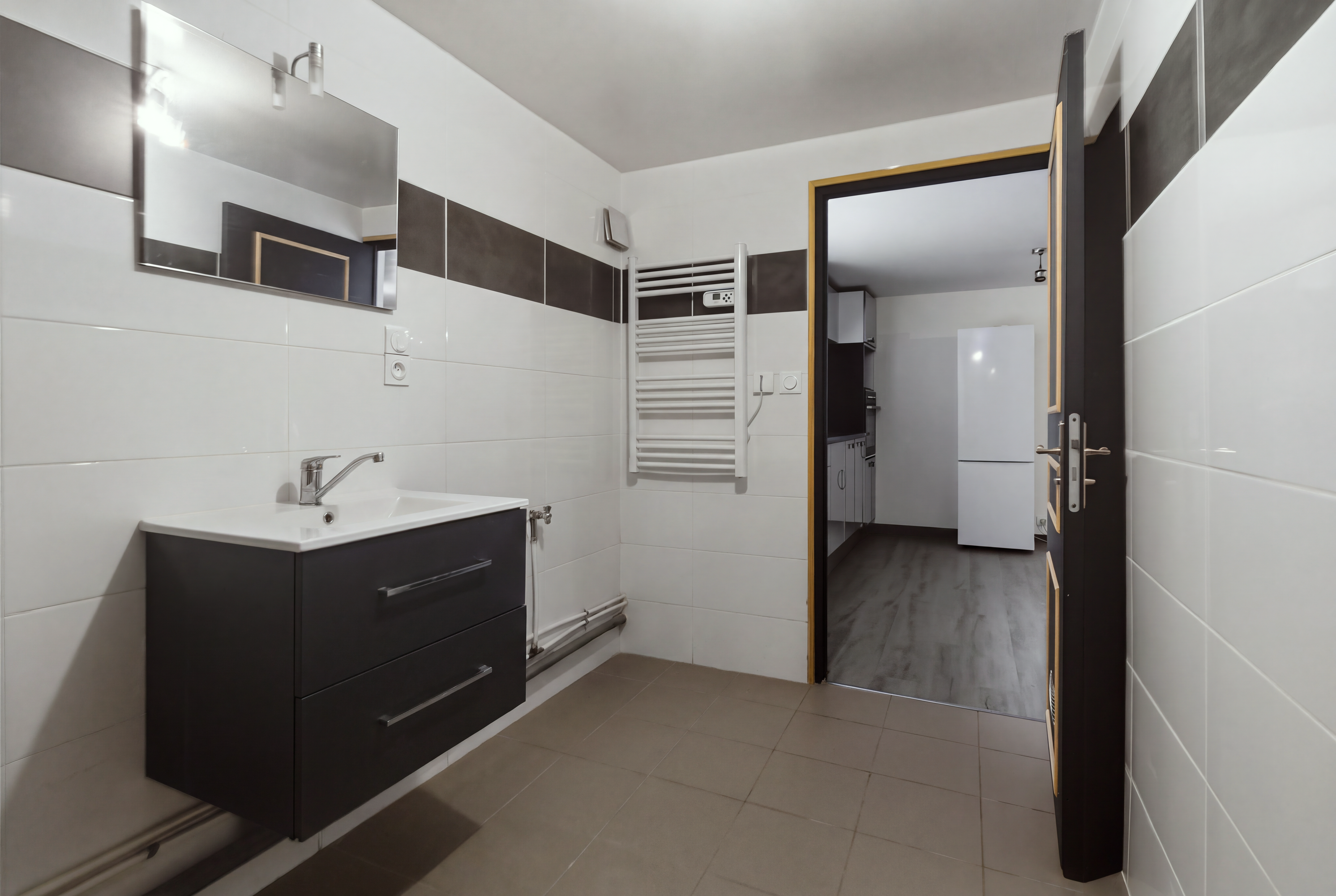 Maison familiale avec espace aménagé, grand garage et terrain – Saint-Égrève - 24