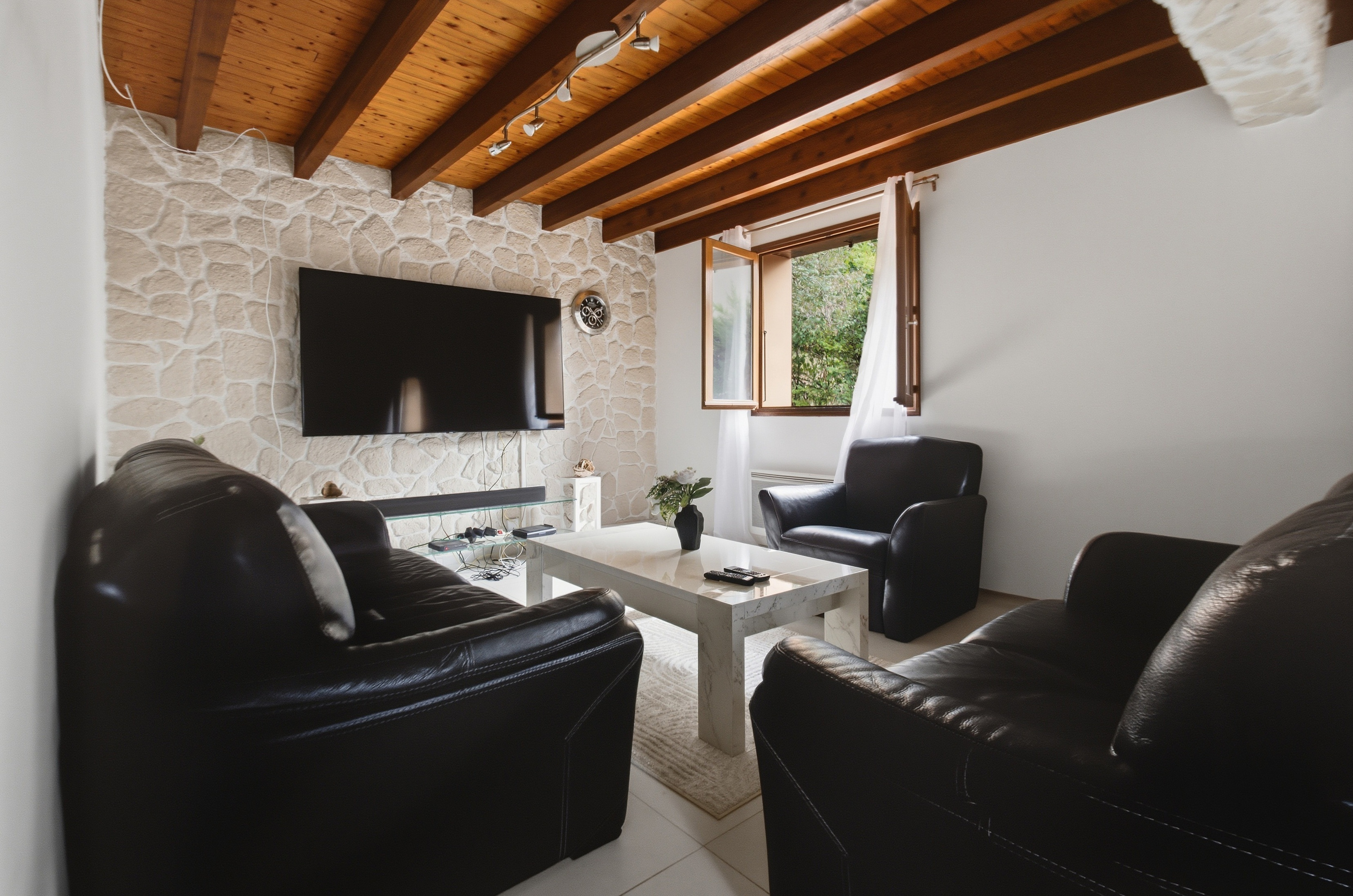 Maison familiale avec espace aménagé, grand garage et terrain – Saint-Égrève - 6