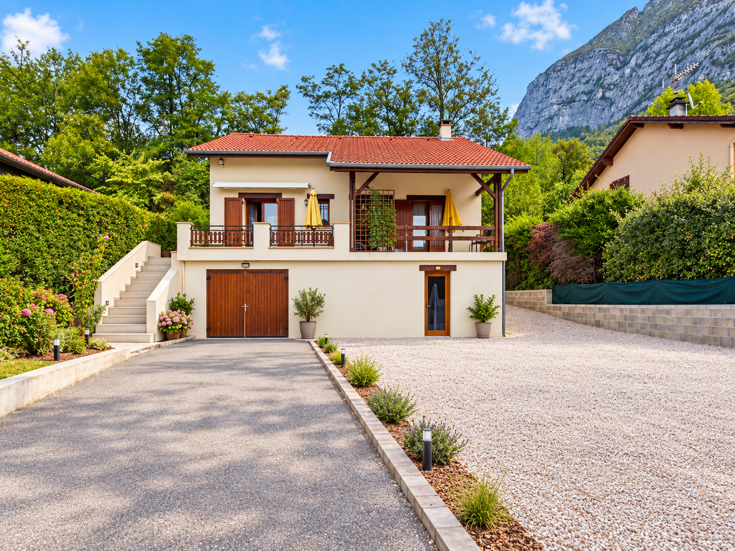 Maison familiale avec espace aménagé, grand garage et terrain – Saint-Égrève - 13