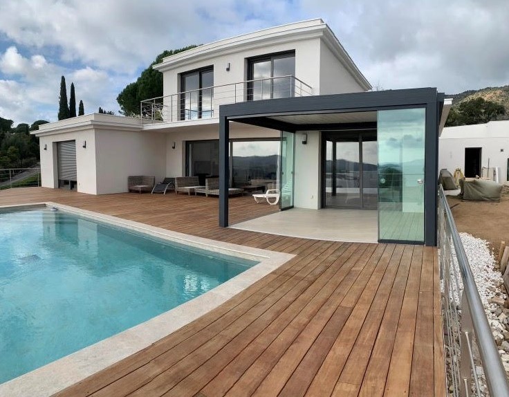 Terrasse moderne - Fréjus