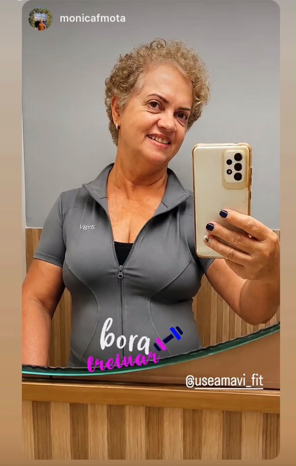 Mônica Fernandes Mota usando AMAVI
